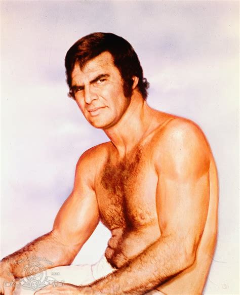 burt reynolds nude|Burt Reynolds Was Embarrassed by His Infamous Nude。